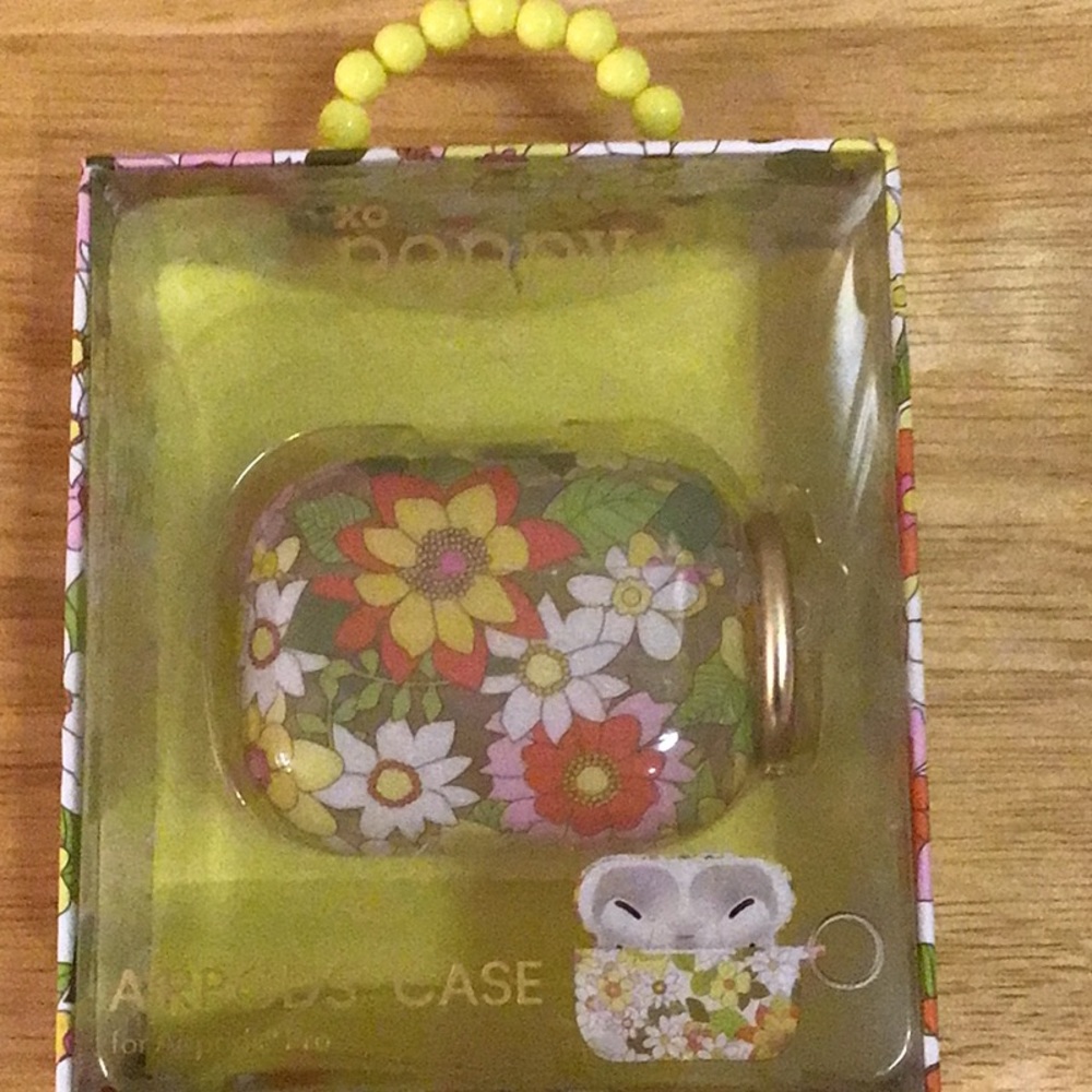 xo poppy AirPods Case